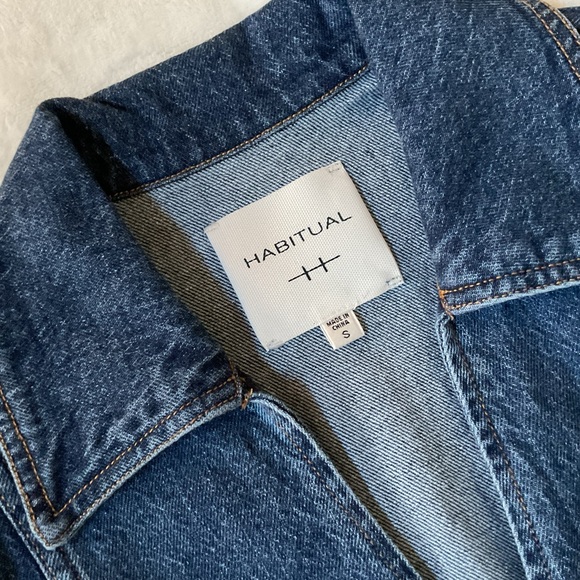 Habitual Boxy Crop Denim Shirt, Small, NEW - Picture 3 of 6